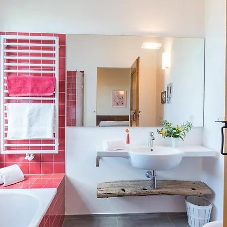 Villa Tenuta Bellafonte 14, Emma Bevagna